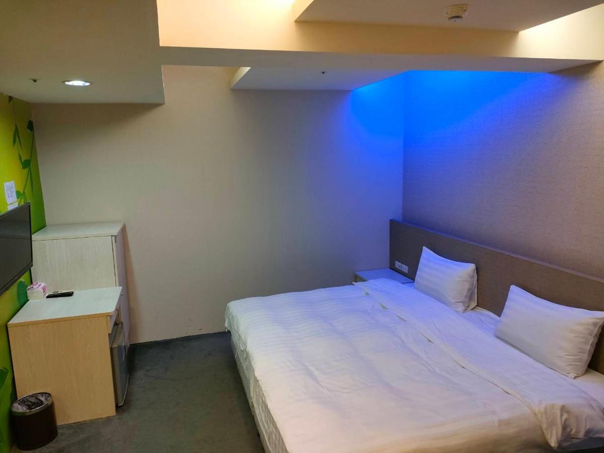 Shun-Yi Business Hotel Цзяи Экстерьер фото