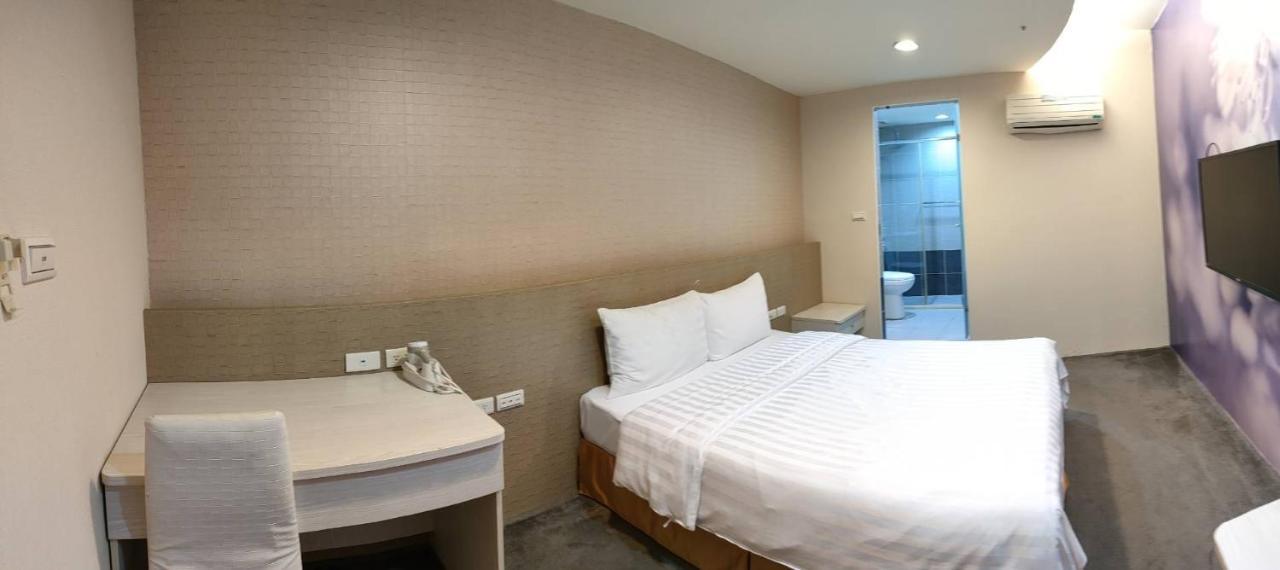Shun-Yi Business Hotel Цзяи Экстерьер фото