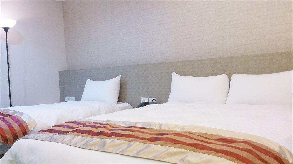 Shun-Yi Business Hotel Цзяи Экстерьер фото